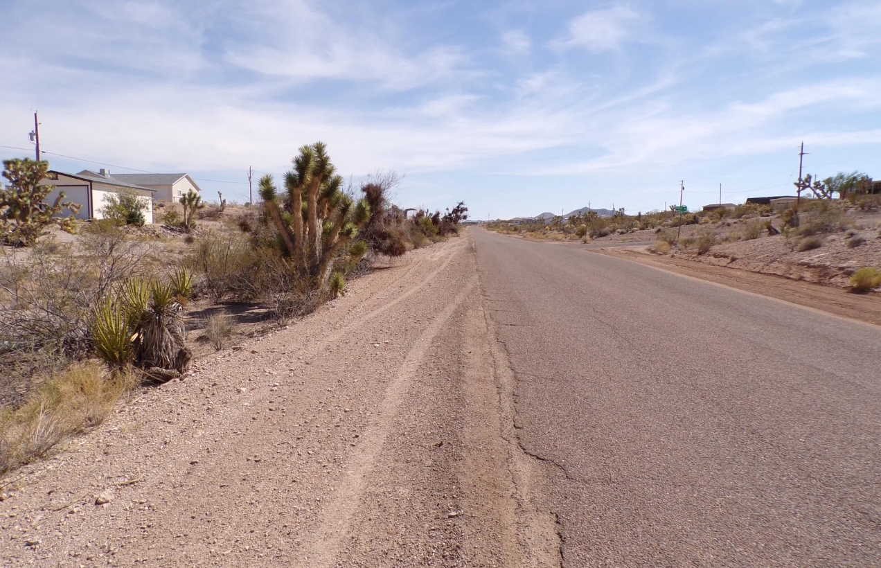 Screenshot_9-11-2025_94140_www.land.com