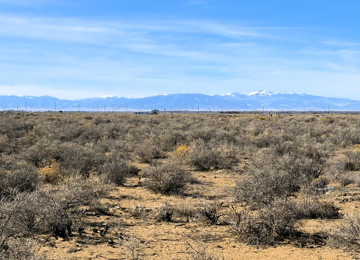 Live Your Colorado Dream on 4 Acres at the Alamosa City Limits!