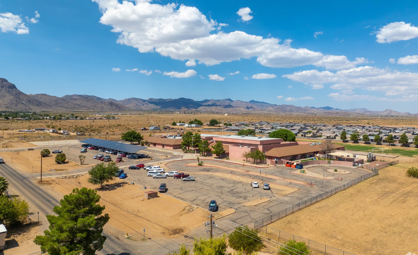 Power and Water Available! Enjoy This Small River Town- Meadview, AZ!