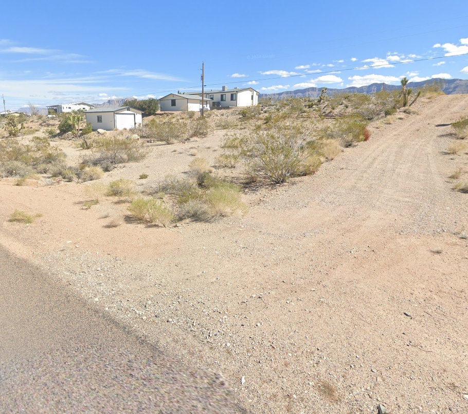 Power and Water Available! Enjoy This Small River Town- Meadview, AZ!