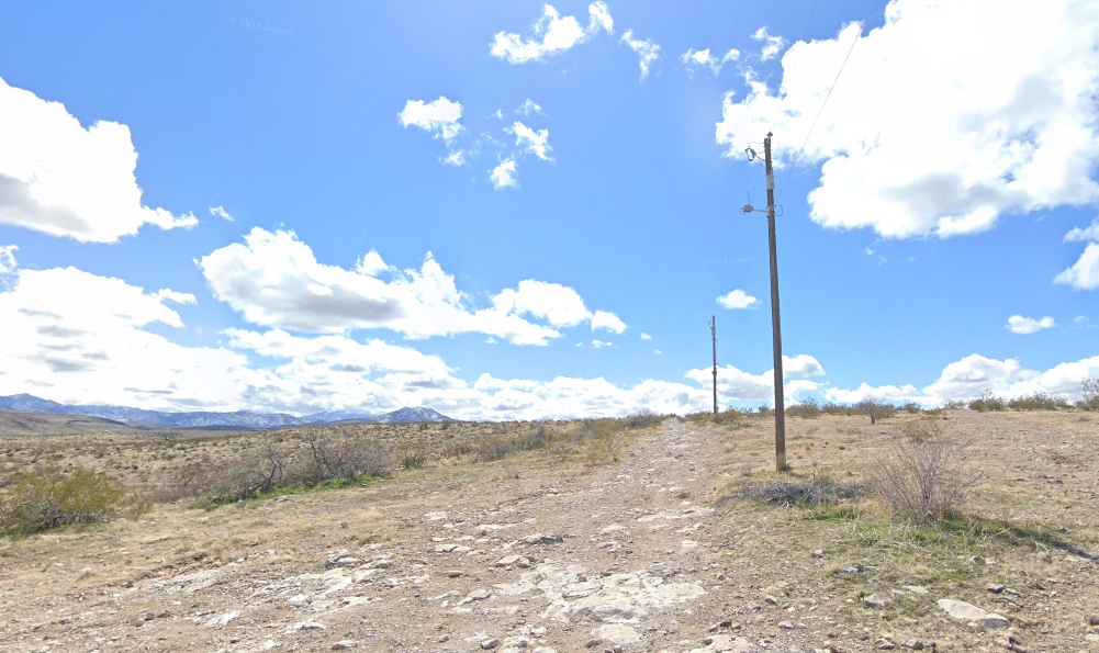 Half Acre Overlooking Downtown Kingman, AZ!